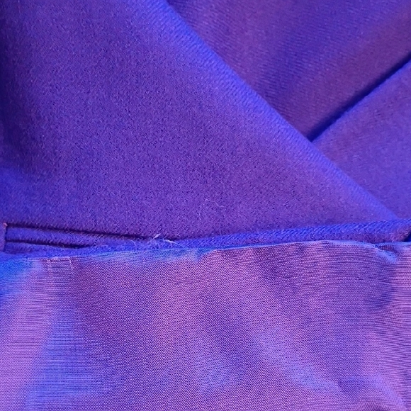 Chic Royal Blue Women's 10P Wool Suit - Picture 9 of 13